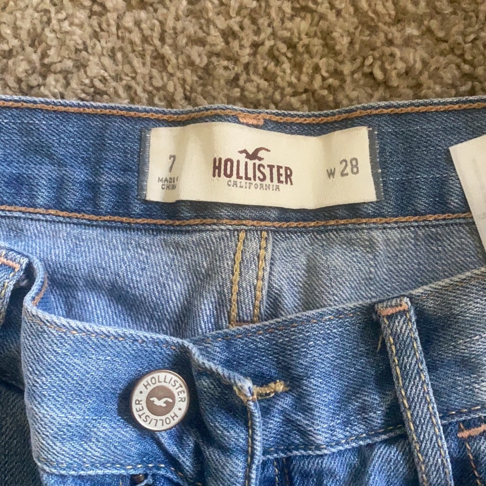 Hollister Ripped Jean Shorts - Picture 2 of 3